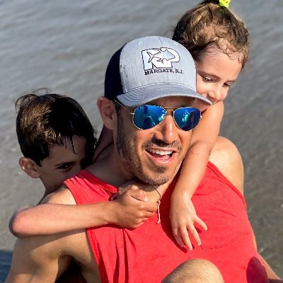samuelwolf's profile picture. entrepreneur, advisor, husband, dad & philly native. founder & former ceo @luckyvitamin. musings on business, tech, commerce, wellness & life adventures.