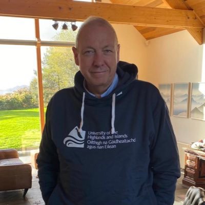 Rugby fanatic, Boxer dog loving and proud supporter of an independent Scotland