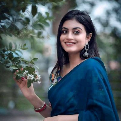 Hi,I am Roksana Najmin.I am a professional Graphic designer. I like to use my creativity, want to make my clients happy.