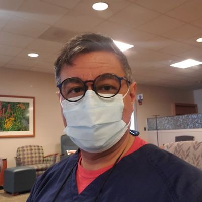 EM physician at the University of Texas MD Anderson Cancer Center, looking to enter brave new world of medical social media!