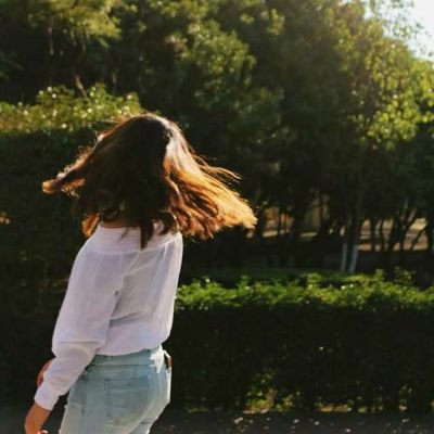 esania_z's profile picture. 1998. In progress