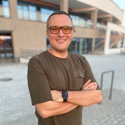 no1dor85's profile picture. Front-End Dev, trainer and mentor