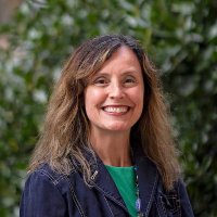 Betsy Emmons (@betsyemmons) Twitter profile photo