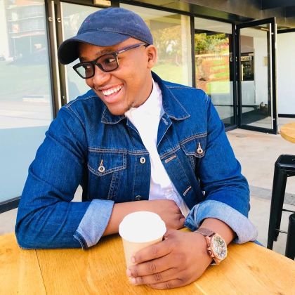 thami_toofresh's profile picture. Lazy perfectionist. Godly mess.