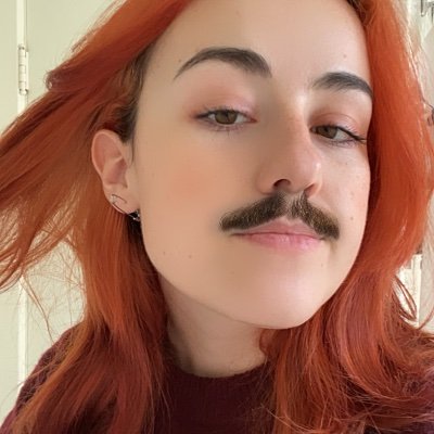 lucyhaston's profile picture. link to my music below 🌿🌿🌿