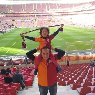 Biz Galatasaray Cumhuriyeti Değil, Cumhuriyetin Galatasaray lı Çocuklarıyız.