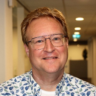 Pieter Joziasse | AED⚡Specialist | Former Paramedic & ICU nurse | CEO & Founder Medisol BV | Founder & Chairman Saving Lives Foundation ♡