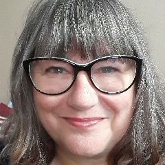 Lynnt123's profile picture. Former Librarian. Taking a gap year 😀Loves reading, culture, quizzes, making things happen and oh having a good time.