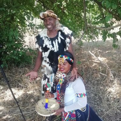 ImvunuloM's profile picture. 