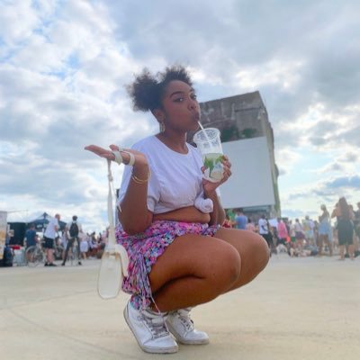 imlexakira's profile picture. Thick & Fly / Fashion & lifestyle Blogger / Jersey Girl / Cannabis Connoisseur 🍃/ Flower Child🌻