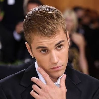 TheBiebs1994__'s profile picture. I'm a huge belieber. Since 2014.