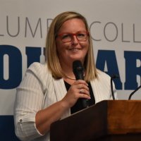 Cindy Potter (@cougarcanuck) Twitter profile photo