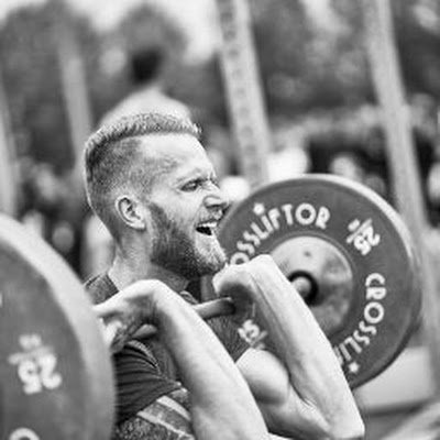 Mikacf59's profile picture. 