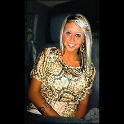 SarahOdomLee2's profile picture. 