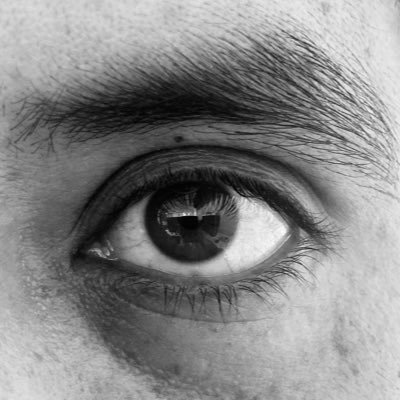 AdirR31's profile picture. Me gusta caminar solo, así hablo con el viento...