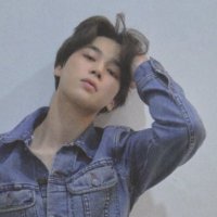 emi 에미 🪷 (@emilovesbts) 's Twitter Profile