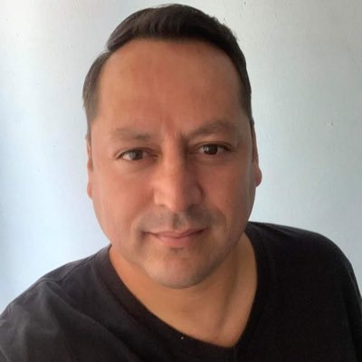 llitopo's profile picture. Viejo extraño y bonachón