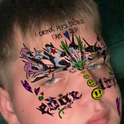 BoloBigLolo's profile picture. ❤️‍🩹🦈☮️🥶