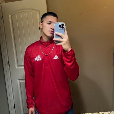 _jessse_g's profile picture. Keep grinding. Twitch: https://t.co/uhewf2Eqcg