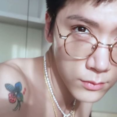 monweneenow's profile picture. If you know how to 𝕝𝕠𝕧𝕖 𝕪𝕠𝕦𝕣𝕤𝕖𝕝𝕗, you can shine forever.✨
.
Disse Ten, estou aceitando