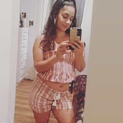 tha_mixed_chick's profile picture. 