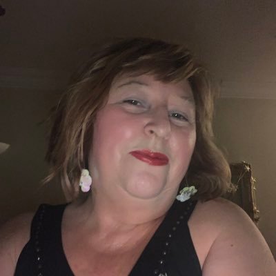 ALISONJ95122842's profile picture. loves working within the local community