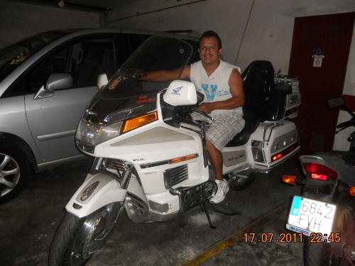 moisesaaroncito's profile picture. 