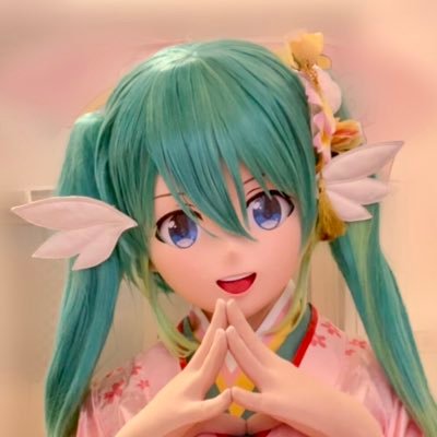 小透明赛车音(Racing Miku)一枚~(●• ̀ω•́ )✧ 本命2017.Ver赛车音(不善言辞)