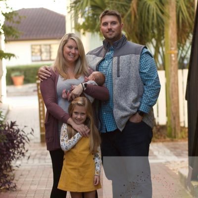 Faith ✝️| Family 👨‍👩‍👧‍👦 | Football 🏈| Pats fan lost in FL | Go Gators! 🐊| 🇮🇹 | 🦈 |👷🏼‍♂️|ODAAT