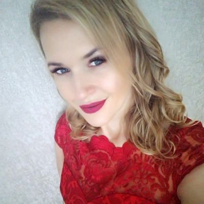 doktorkalucie's profile picture. Lékařka. Specialistka estetické dermatologie, dermatovenerologie a lymfolologie. 

IG: doktorkalucie