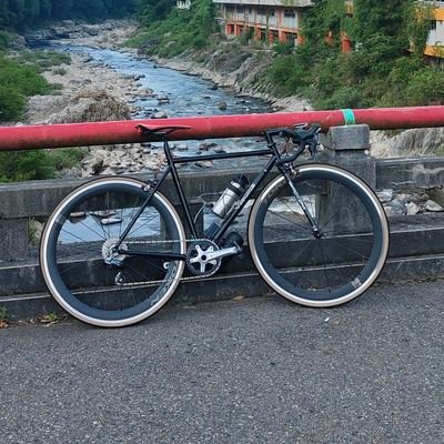 食べることと料理と自転車が好きです。痩せません。断熱等級6 C値0.5の家に引っ越しました。　自転車はVIGORE Kuro 外装Di2