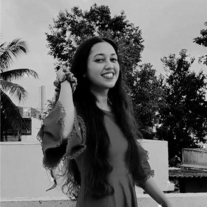 UParmar03's profile picture. 💙🖤❤