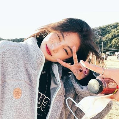 QJan1706's profile picture. สแตน #LOONA และเกิร์ลกรุ๊ปค่า 🌟🎉💅💖🌓✨