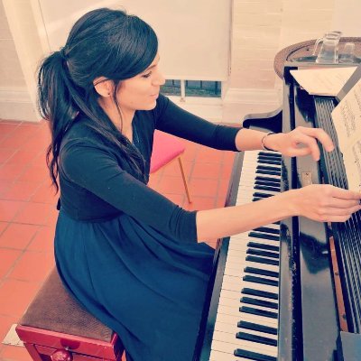 Classical Pianist | @_launchpadmusic Artist | Repetiteur at @mahoganyopera | Research: Visual Imagery & Music | Lots of ☕