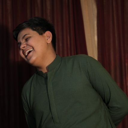 @Al_Mehdi_Force
PTI Supporter ❤️💚
Naat Khuaan 🤍
Noha Khuaan 🖤
Manqabat Khuaan 🥰
Singer ❤️
I'm Proud To Be a Muslim 😇