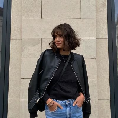 bianca_dinu_'s profile picture. 