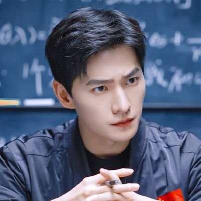 swrp_yangyang's profile picture. (Ditulis oleh #Zhou di bawah naungan @seoulwritesrp. Generator dengan 3903 pts. Visualisasi: Aktor Yang Yang.) ZHOU SHEN, pilot K Air.