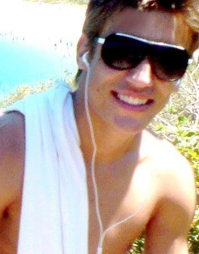 ArthurPereiraa_'s profile picture. 