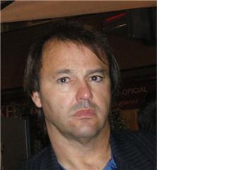 Troubadour, ex-British chess champ who Blogs his Coincidences! A Giant Octopus hunter who won 250,000 on WWTBAM? Our Bad Show book led to @MrJamesGraham `s QUIZ