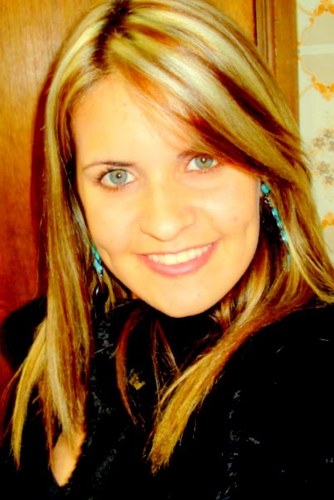 'Numa moldura clara e simples,eu sou aquilo que você vê.'