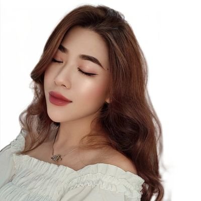 Cindy_XinYue's profile picture. God Princess with heart of Warrior | psycholove | certified hypnotist & hypnotherapy | SATIR family counseling