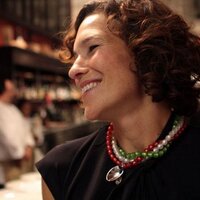 Lara T Gilmore (@laratroly) 's Twitter Profile