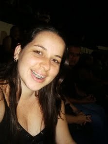 pollyana_mgomes's profile picture. Já não me preocupo se eu não sei por que.
Às vezes, o que eu vejo, quase ninguém vê
E eu sei que você sabe, quase sem querer
Que eu vejo o mesmo que você.