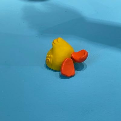 chocopeachlate's profile picture. 社会人。