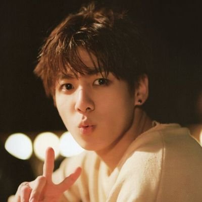 _ashwuhue Profile Picture