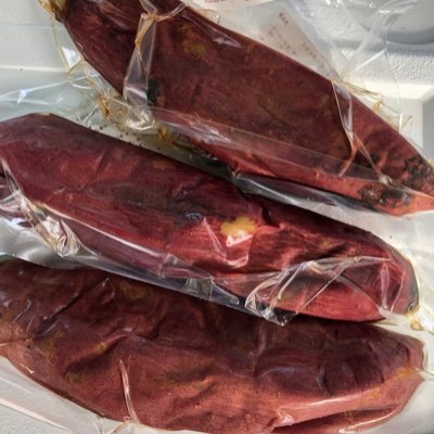 Yakiimoren2021's profile picture. #やきいも屋　蓮(れん)
さつまいも（紅はるか）を、弱火で３時間くらい焼いて、トロトロのやきいもに仕上げました。