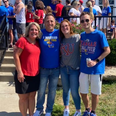 loganzacmom's profile picture. 