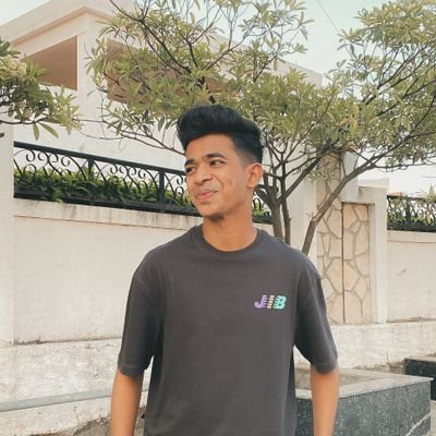 HimanshuDandva1's profile picture. social media influencer .
YouTuber.
dancer 💃.