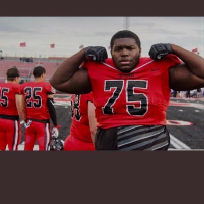 BHS Athlete 🔴⚫️| Football 🏈| O-Line RG,RT| Wrestler 🤼‍♀️ |senior|