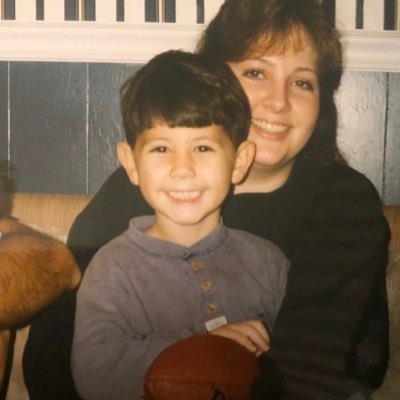 DXLona's profile picture. Enjoying the moment.